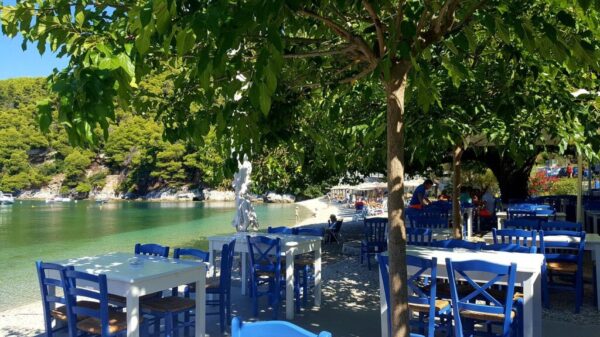 ΓΙα ουζάκι στον Αγνώντα